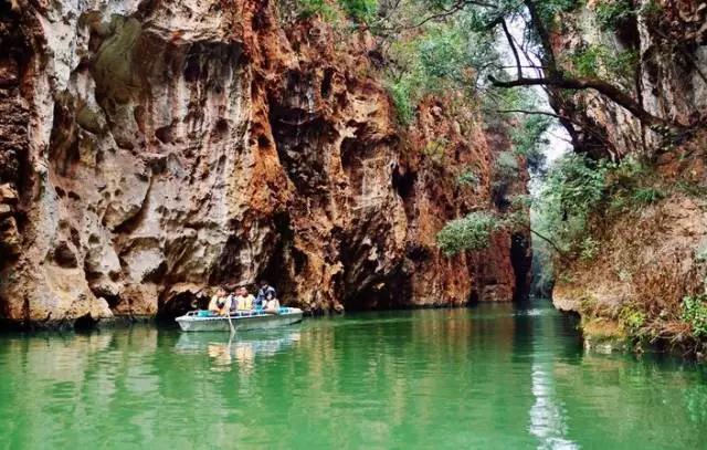 云南昆明悠闲的夏天避暑环境,昆明周边最好的避暑城市