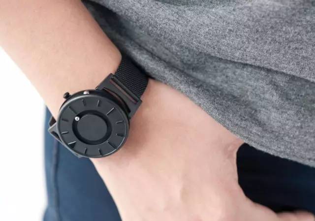 我去年买了个表歌曲,我去年买了个表出处