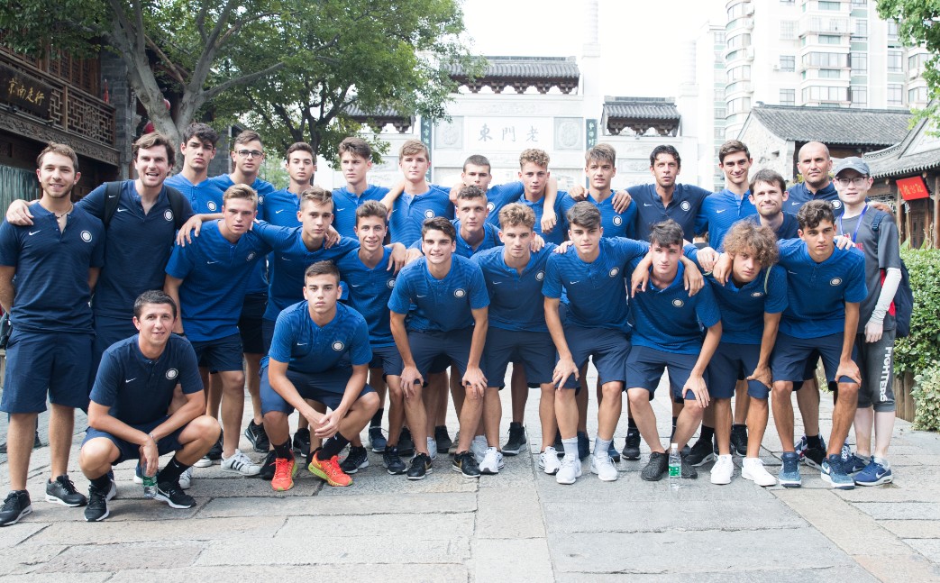 “苏宁杯”国际青少年足球邀请赛落幕安德莱赫特夺冠苏宁第7