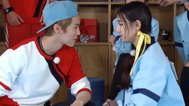 鹿晗最近发型,鹿晗换风格