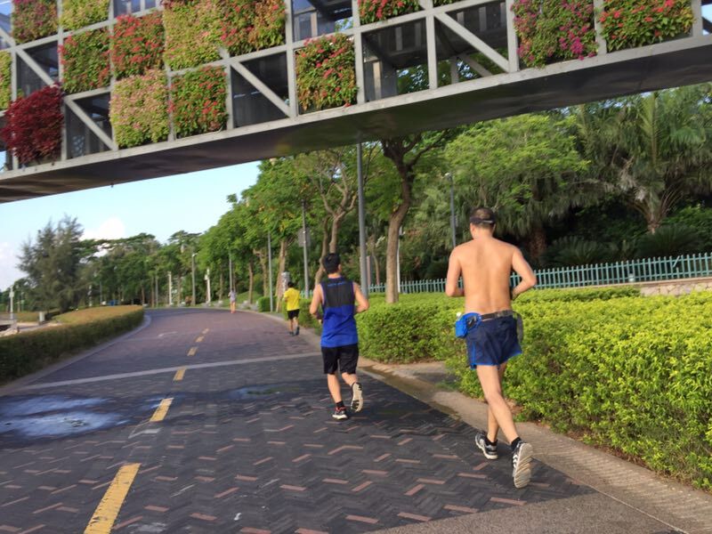 跑步对付肥胖的最好方法,跑步出汗最舒服的方法