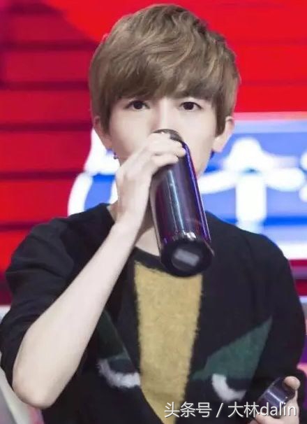 李枫曝郭敬明料扒出朱梓骁和陈学冬，网友：王思聪坐实预言家身份