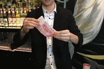 三里屯的这家店，让我甘心被“无人头”戏弄