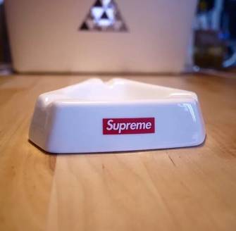 Supreme｜我立志从头到脚从身到心掏空你的钱包