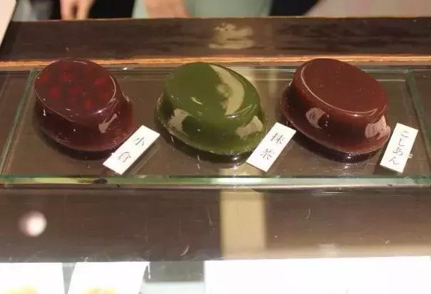 男人唯一愿意看见的绿色的东西就是抹茶，日本就做的很好