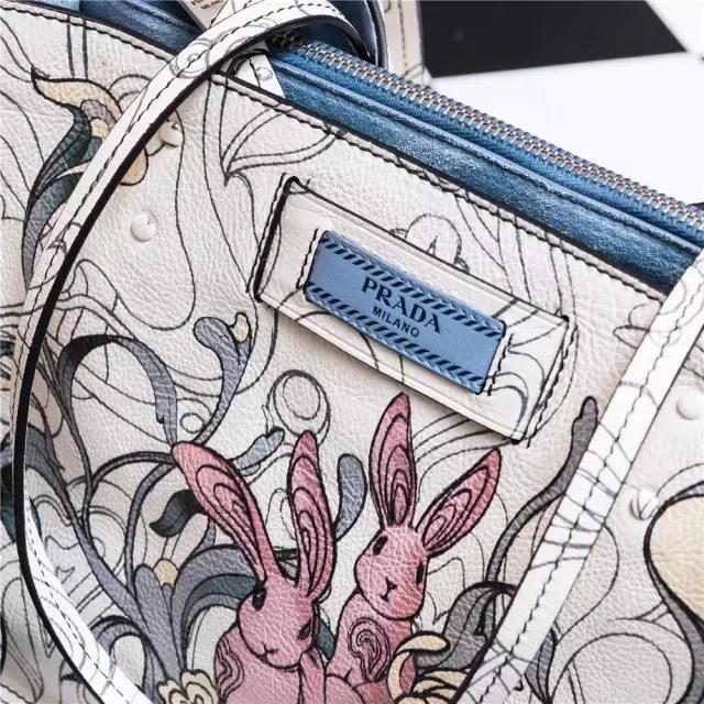 prada三合一包包七夕,prada包大爆款