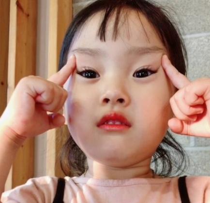 放疗后脸部水肿消肿最快方法,脸肿眼睛肿怎么快速消肿