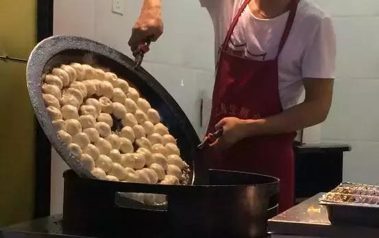 早上吃小面中午吃小面,早上吃点重庆小面