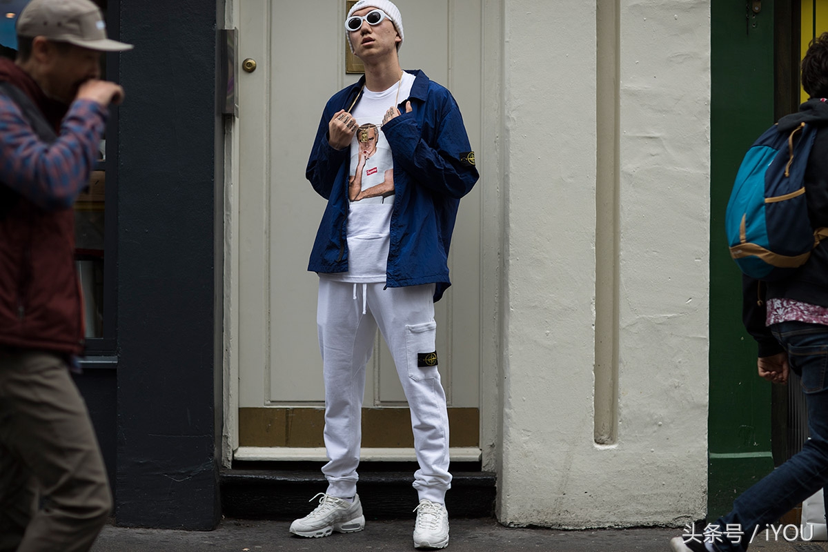 supreme17fw全黑卫衣,supremefw17