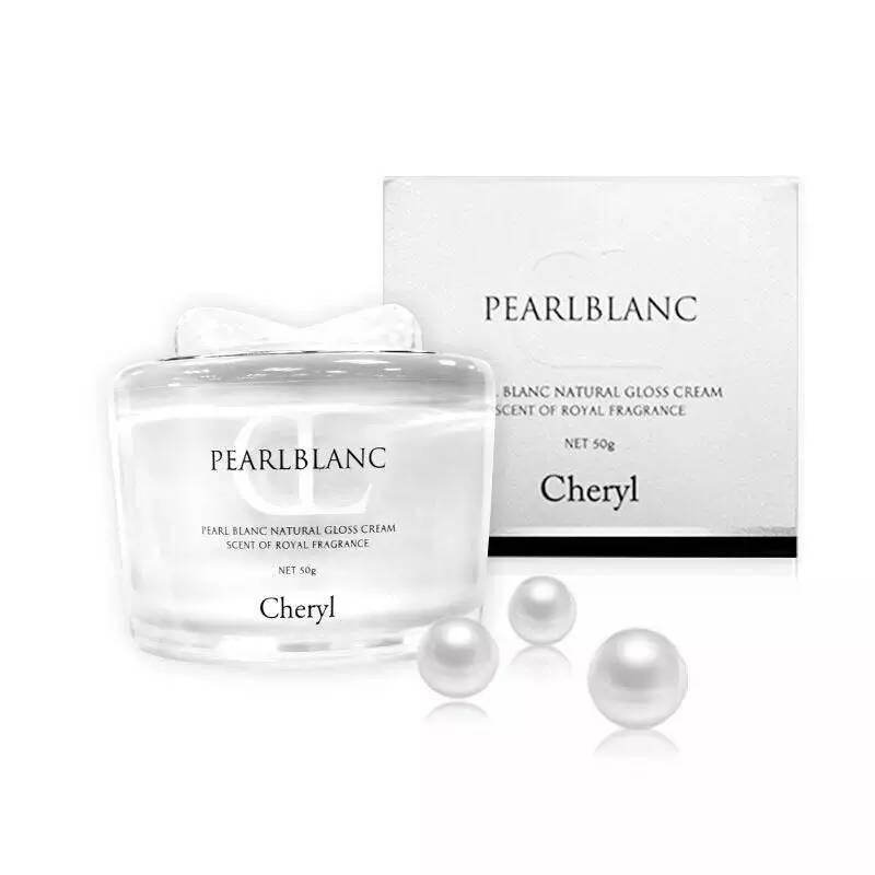 哈哈哈*靠我**一瓶素颜霜骗到了现任男票，他还一直以为我真素颜