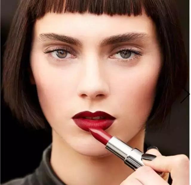 男朋友说要送我100支口红,男朋友送女朋友什么口红好