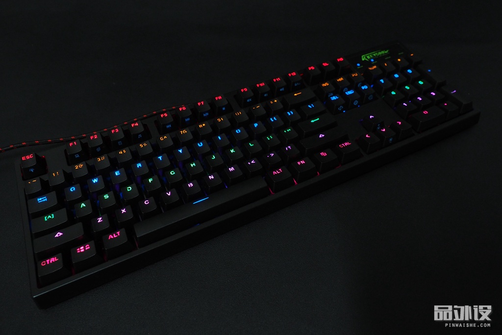 凯酷104荣耀键盘灯光调节,凯酷68键机械键盘拆解