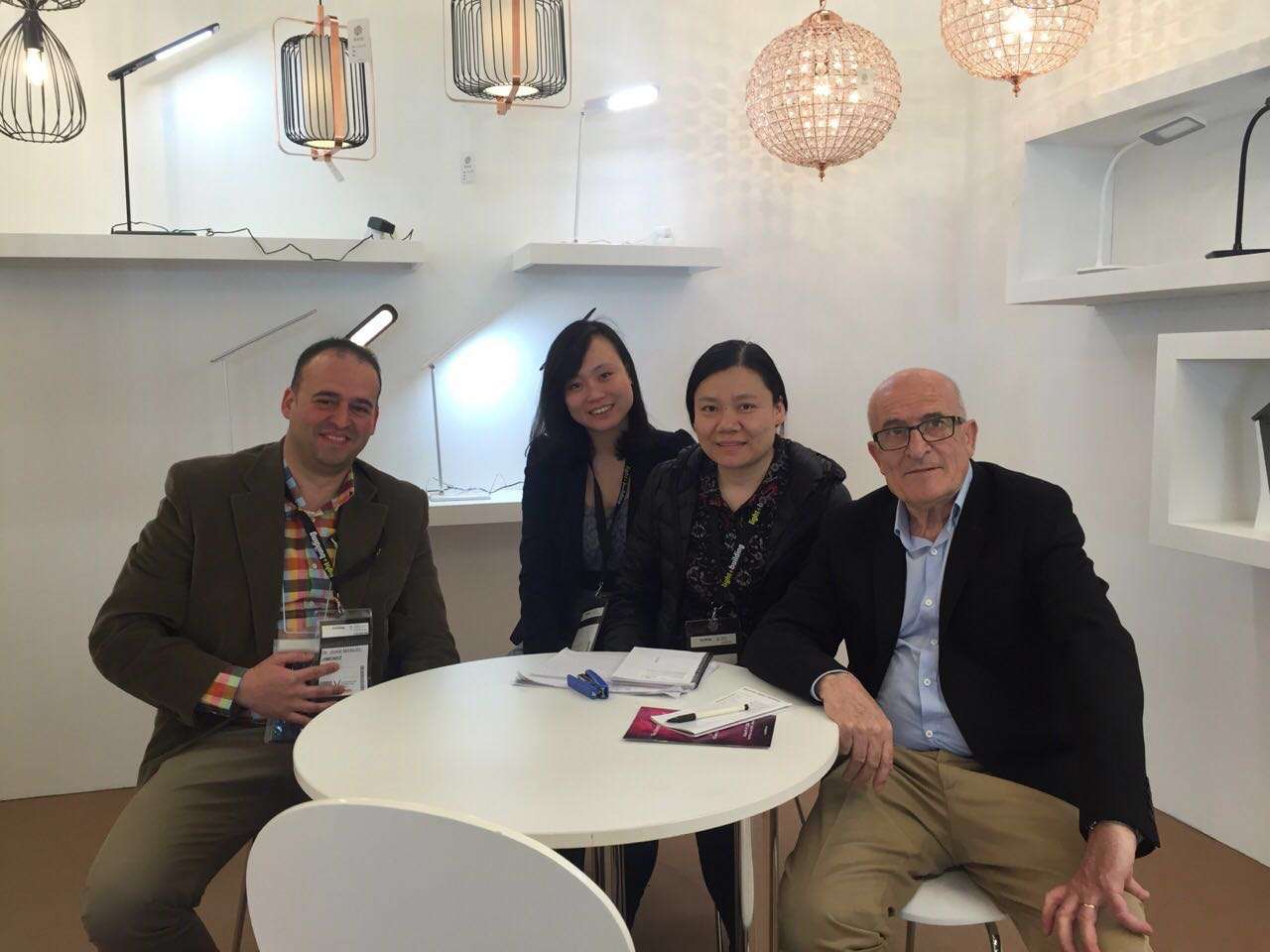 名仕达亮相德国克福国际灯饰展：艺术与优雅的融汇