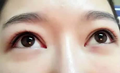 美瞳线纹上了怎样化妆来补救,美瞳线上下眼线都要纹吗