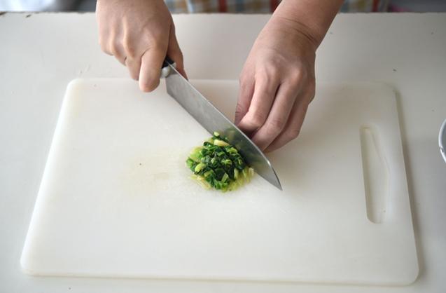 宝宝拒绝吃饭怎么办最有效的办法,如何教宝宝拒绝别人的食物