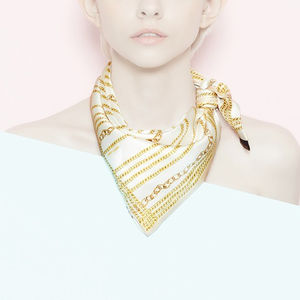 爱马仕丝巾旧款打折,爱马仕丝巾向女王致敬特别款