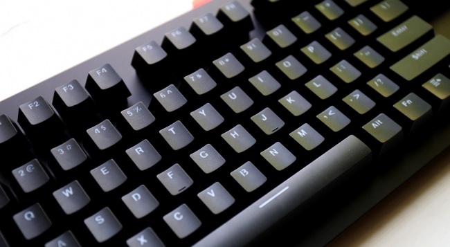 异极战魔者可换轴机械键盘,战魔者机械键盘推荐