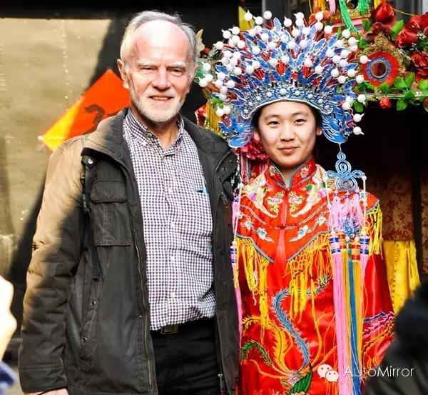 最新款三菱欧蓝德2.0试驾,三菱欧蓝德2.0l畅享版5座试驾