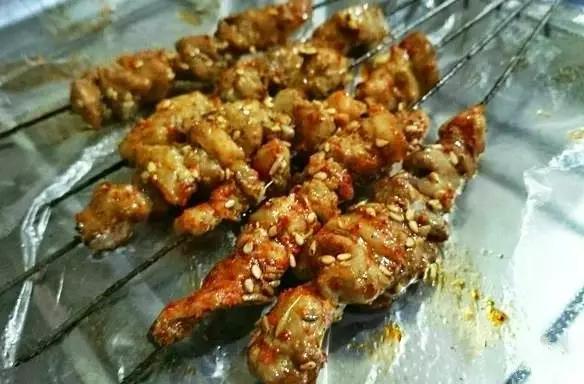 在哈尔滨，一定要撸完这10根串才算圆满！