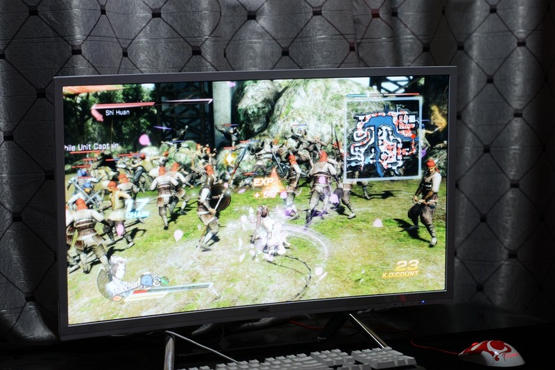 这才是全面屏手机游戏,直屏跟曲面屏游戏体验