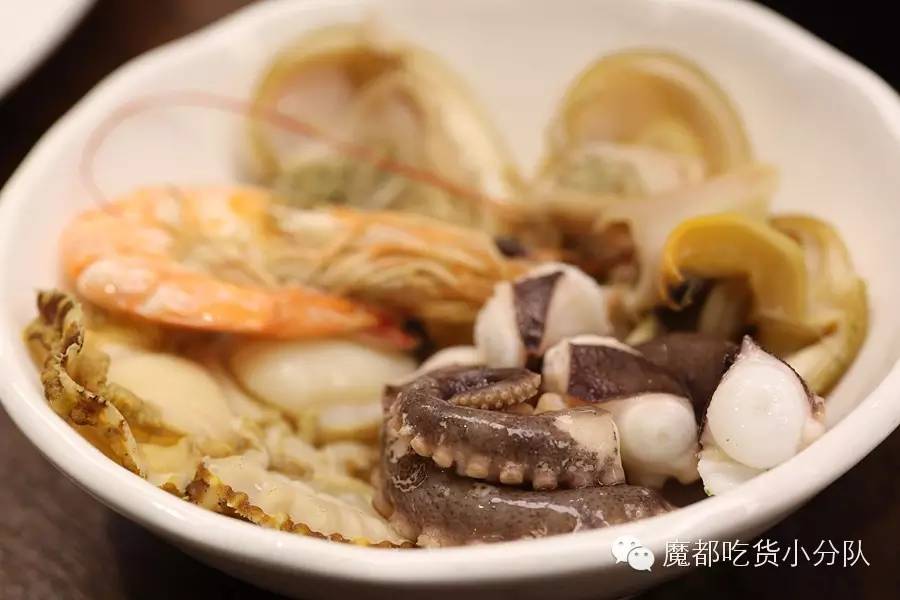 韩国开自助餐厅,韩国深夜美食巨型章鱼足