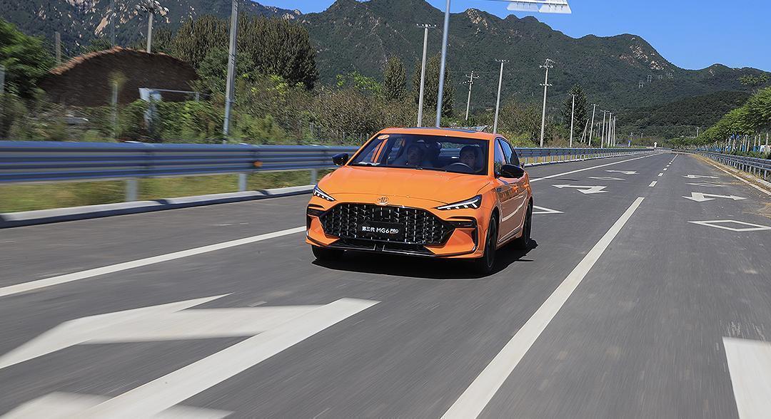 名爵mg6pro黑武士试驾,名爵mg6pro豪华版功能详解