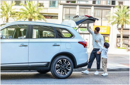 奶爸的正确姿势和方法,奶爸开车视频教学