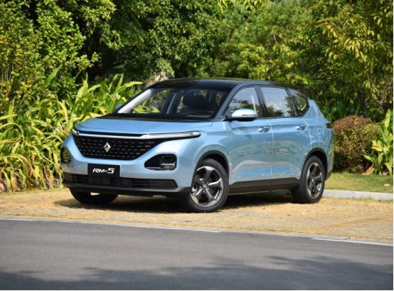 新宝骏rm5空间多少升,新宝骏6座rm5手动挡的多少钱