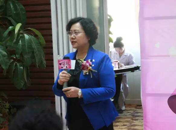 玛丽说既负责赚钱养家,又负责貌美如花,你是要上天吗?