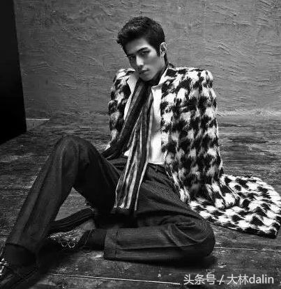 李枫曝郭敬明料扒出朱梓骁和陈学冬，网友：王思聪坐实预言家身份