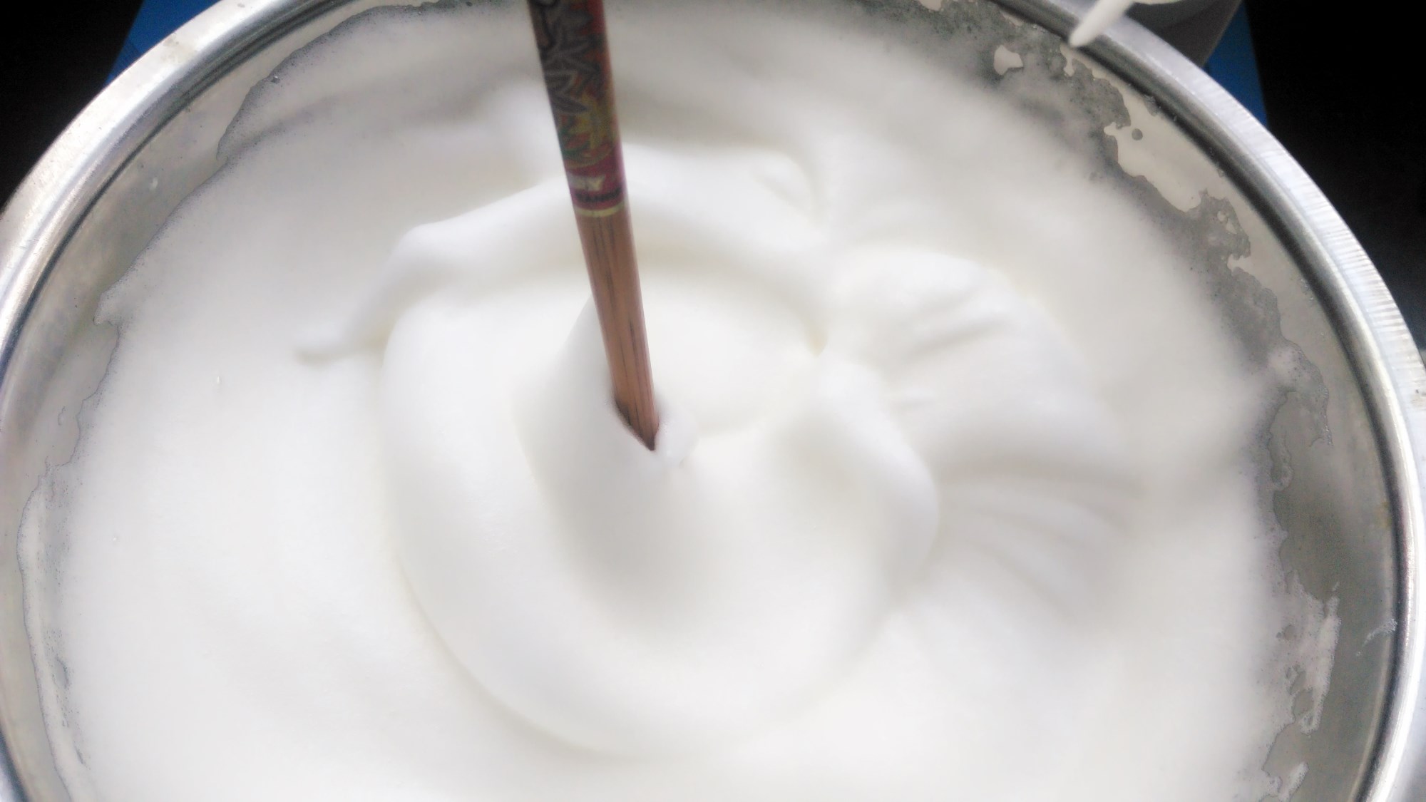 戚风蛋糕可以用电饭锅做吗,电饭锅蛋糕教程失败怎么回事