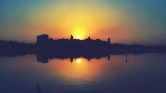 技巧：难得“糊”图，看不清楚也动人