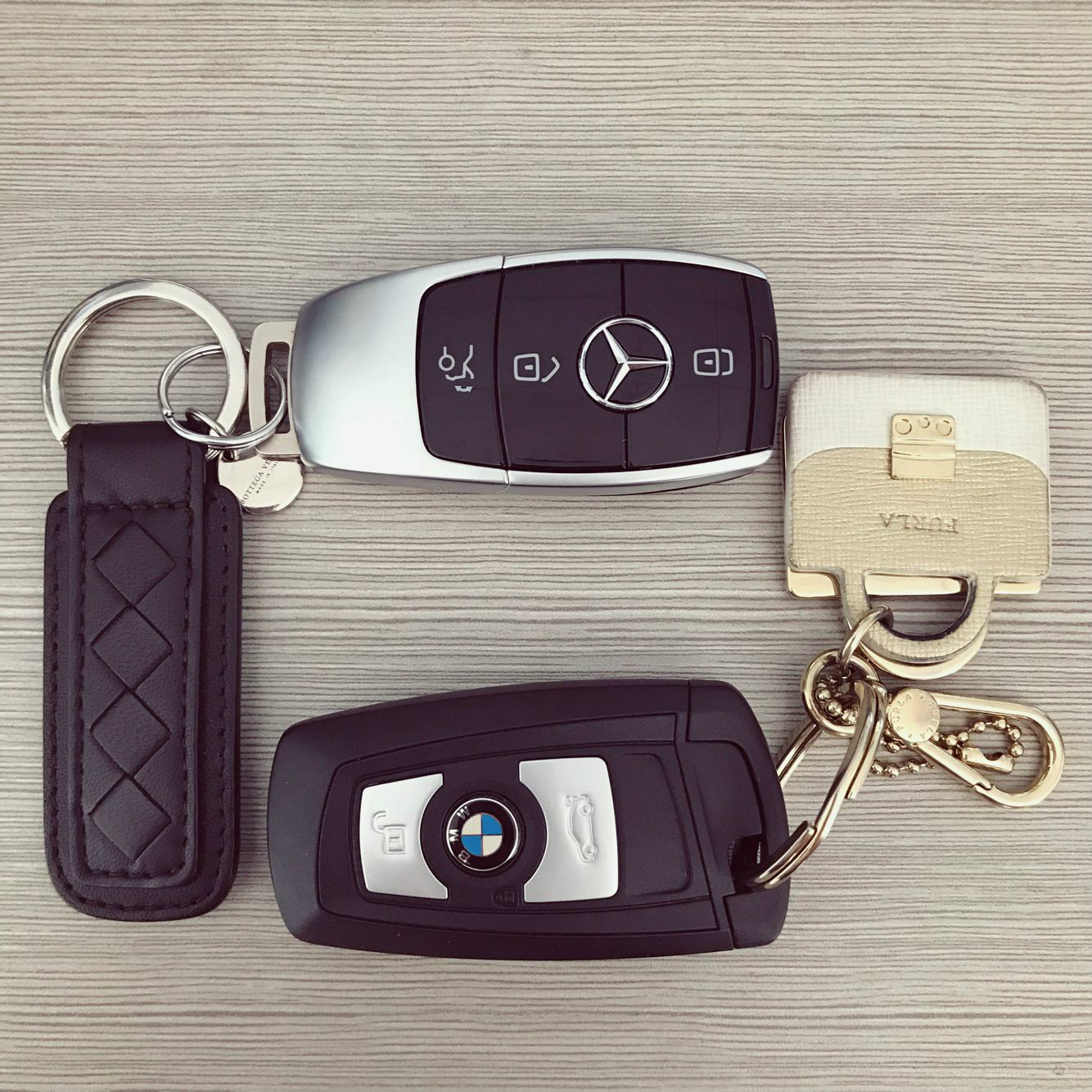 奔驰e级e200的争议点,奔驰e级2024款e200配置参数