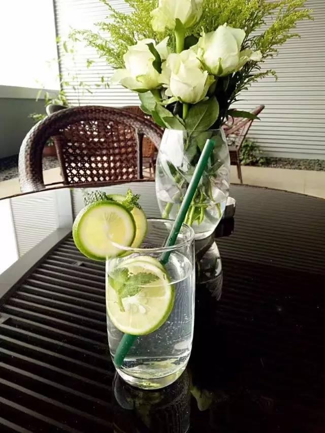 让吃货来了不走的地方，居然是一家汽车4S店！