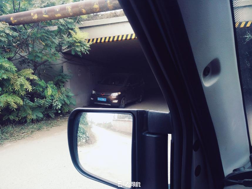 后驱五菱宏光爆改,爆改的五菱宏光竟然能上天