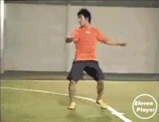 五人足球花式过人集锦,足球野球场实用的过人技巧