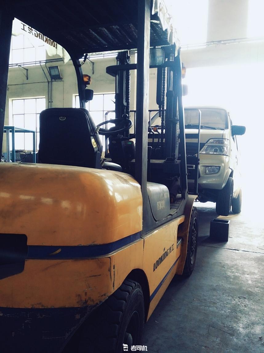 后驱五菱宏光爆改,爆改的五菱宏光竟然能上天