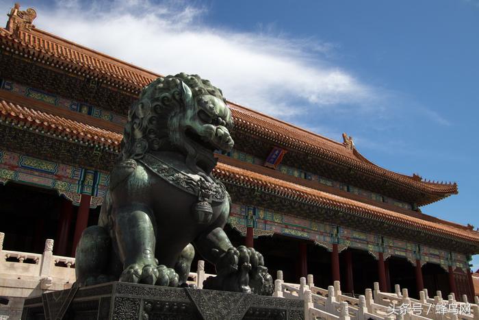 腾龙2.8恒定变焦镜头,大变焦镜头腾龙18-400怎样