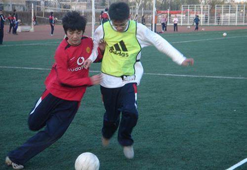 鹿晗少年英豪勇斗,鹿晗足球少年