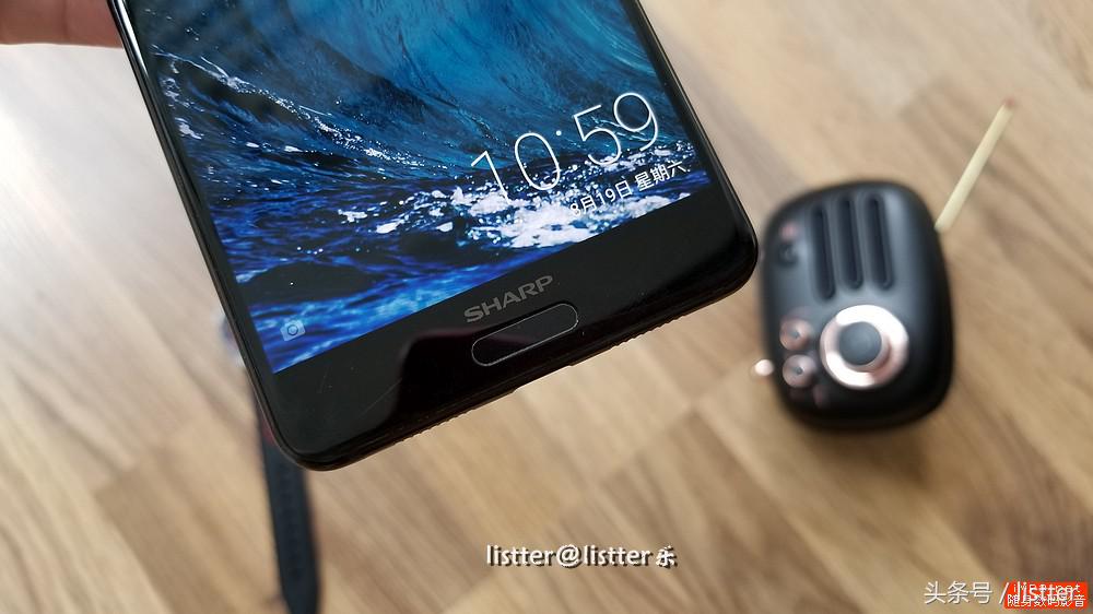 夏普aquos2新款,夏普aquosr2是什么手机