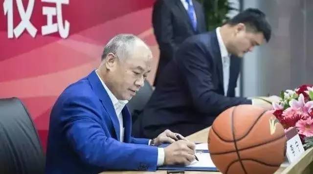李宁为什么花20亿赞助cba,李宁2023赛季cba赞助费