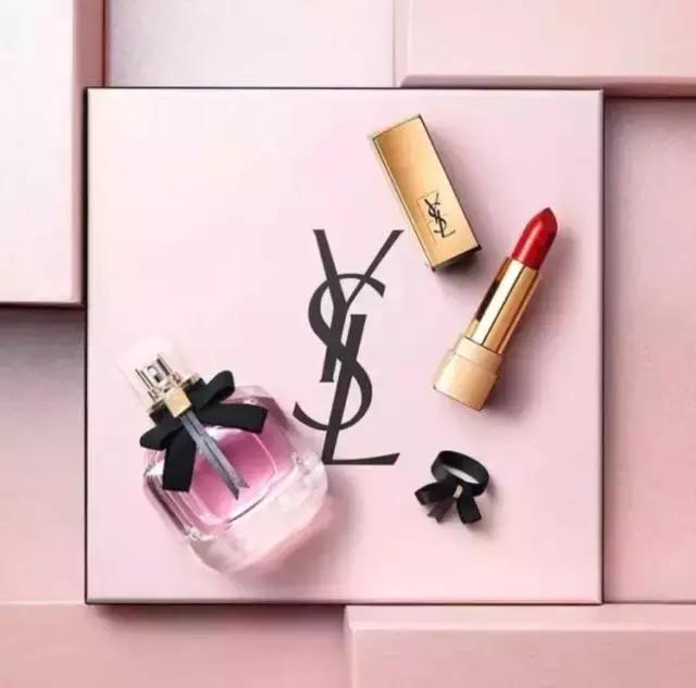 收到老公的礼物我哭了,老公第一次给我买的礼物