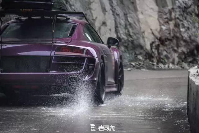 开辆超跑去*藏西**！最后看看几百万的奥迪R8破成啥样了？