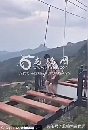 勇士和大婴儿的故事-滑稽视频显示无畏的女人冲过令人眩晕的