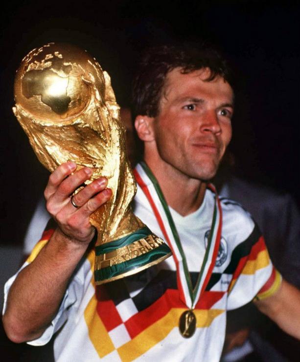 国际足联世界足球先生历届得主,历届世界足球先生和金球奖获得者