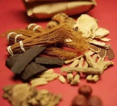 赤白芍与白芍区别,赤白芍白芍有何区别