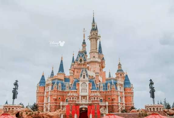 上海迪士尼情侣一天游攻略,七月上海迪士尼旅游攻略