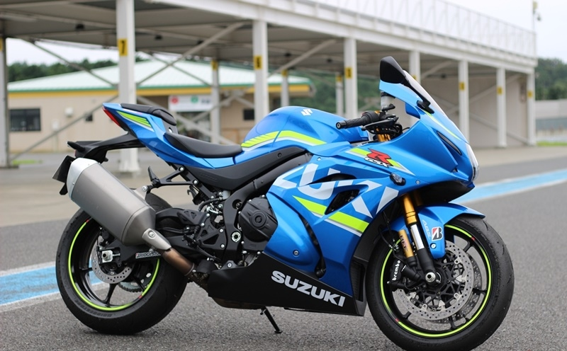 铃木gsx-r1000r跑车,铃木gsxr1000rr黑武士动态声浪