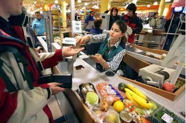 人民币国际购买力是什么,为什么人民币在国外购买力这么高