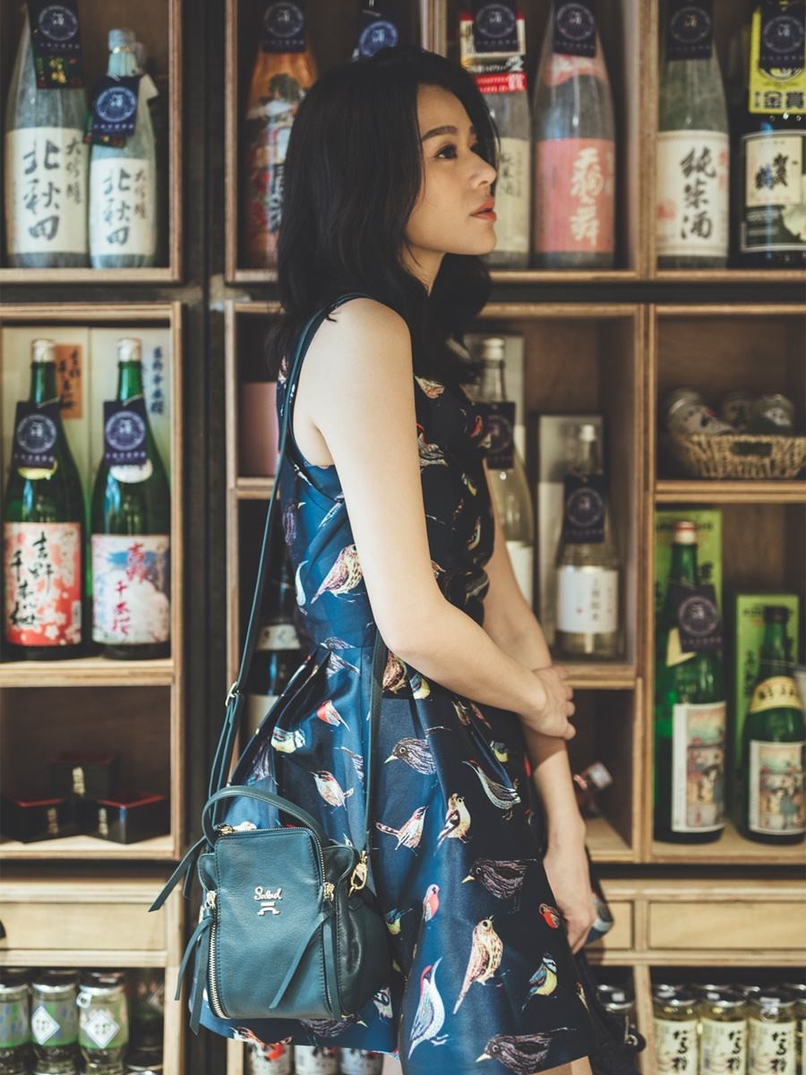 杨幂同款亮晶晶包包,杨幂最新同款包